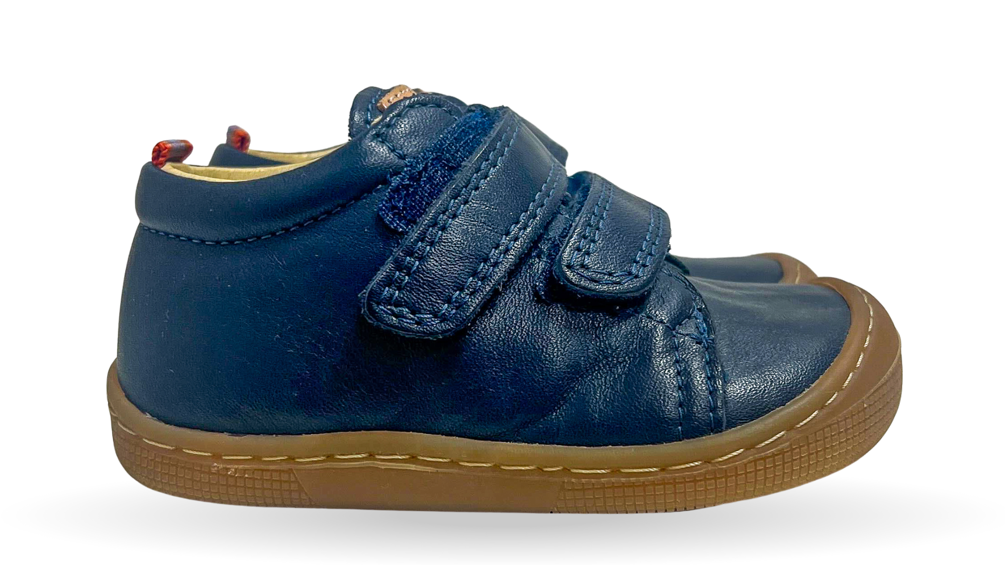 Barfußschuh für Kinder mit zwei Klettverschlüssen, breiter Zehenbox und geschlossenem Fersenbereich, Seitenansicht außen