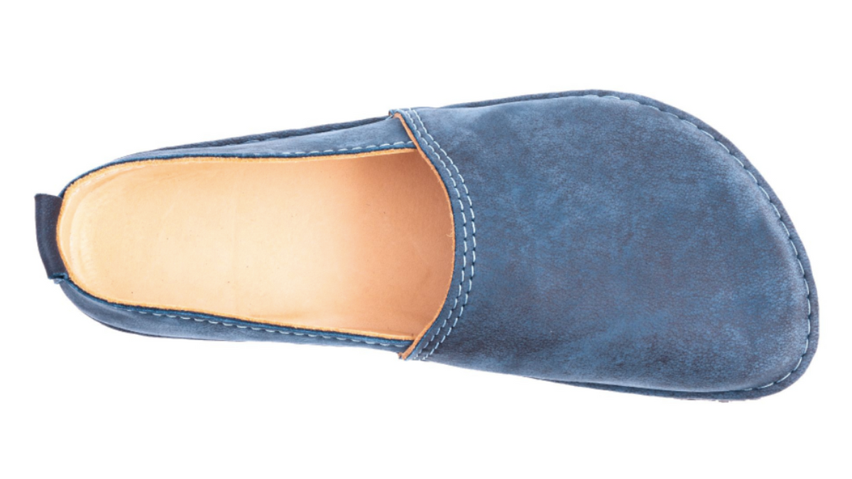 Barfußschuh mit geschlossener Zehenbox und geschlossenem Fersenbereich, elastischer Einstieg ohne Verschluss, Draufsicht