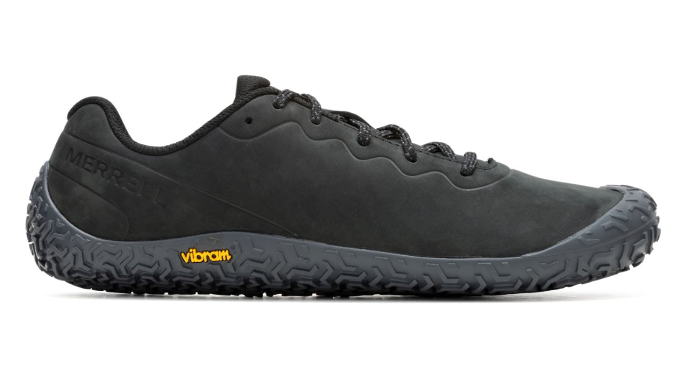 Barfußschuh mit Schnürsenkeln, geschlossener Zehenbox und geschlossenem Fersenbereich, profilierte Sohle, Seitenansicht außen