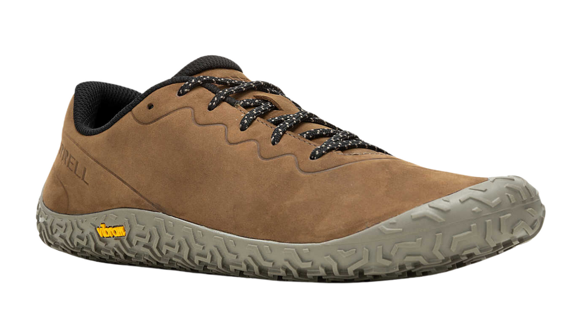 Barfußschuh mit Schnürsenkeln, geschlossener Zehenbox und geschlossenem Fersenbereich, profilierte Sohle, Seitenansicht außen