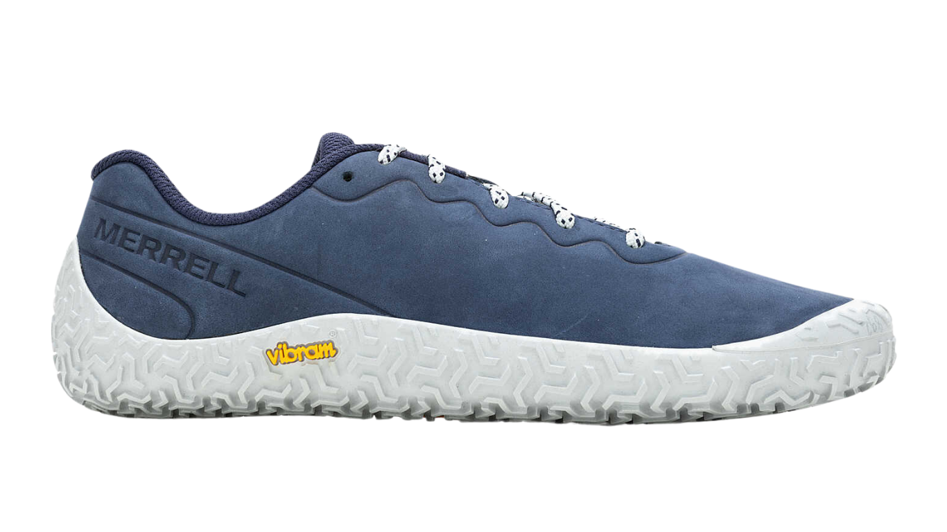 Barfußschuh mit Schnürsenkeln, geschlossener Zehenbox und geschlossenem Fersenbereich, profilierte Sohle, Seitenansicht außen
