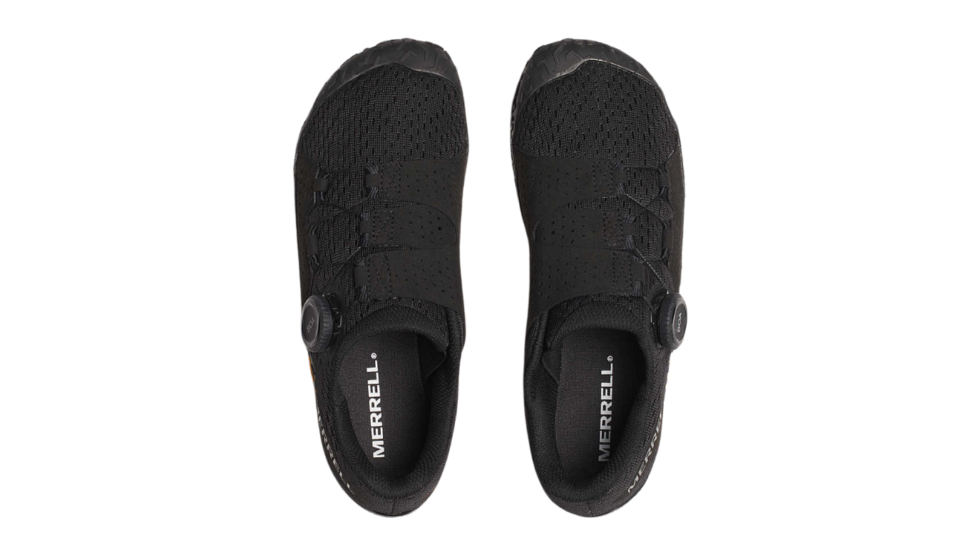 Barfußschuh mit geschlossener Zehenbox und geschlossenem Fersenbereich, elastischer Einstieg ohne Verschluss, Draufsicht als Paar