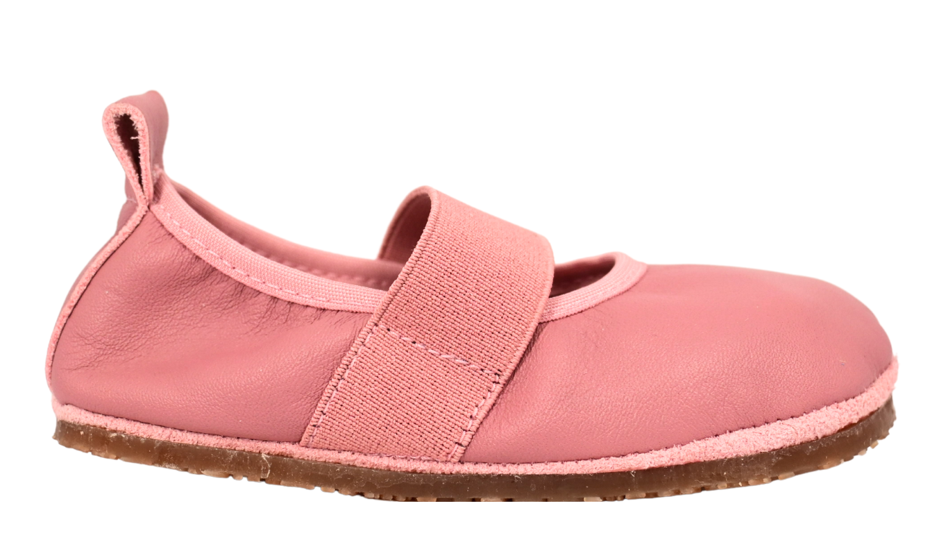 Kinder Barfußschuh mit breiter Zehenbox, flexibler Sohle, Klettverschluss und Zuglasche, geschlossene Zehen und geschlossener Fersenbereich, Seitenansicht außen