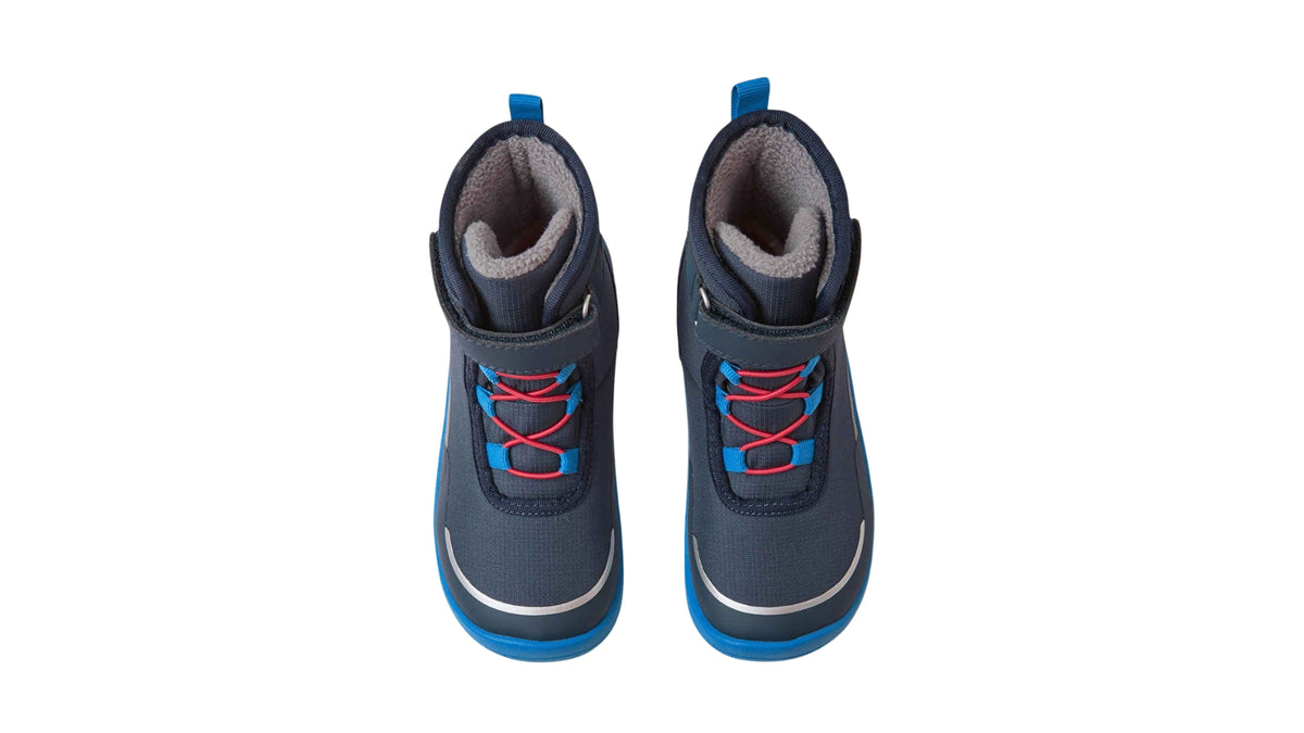 Barfußwinterstiefel für Kinder, geschlossene Zehenpartie, geschlossener Fersenbereich, Schnürung, Klettverschluss am Schaft, Zuglasche, profilierte Sohle, Draufsicht als Paar