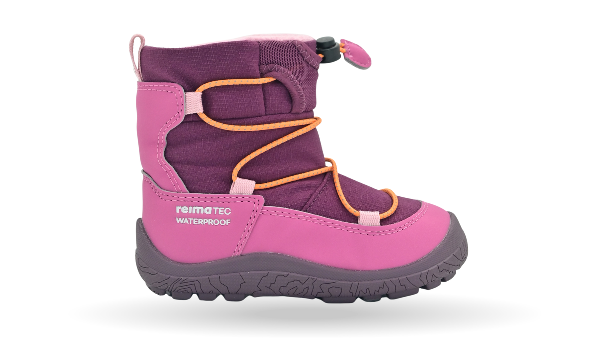 Kinder-Barfußwinterstiefel mit Schnellverschluss, geschlossenen Zehen und profilierter Sohle, Seitenansicht außen