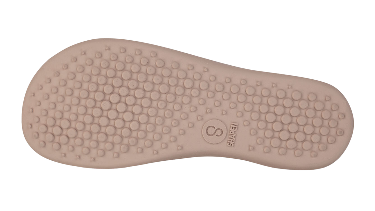 Barfußschuh mit flexibler Sohle und Profilstruktur, geschlossene Zehen und geschlossener Fersenbereich, einzelner Schuh, Ansicht von unten