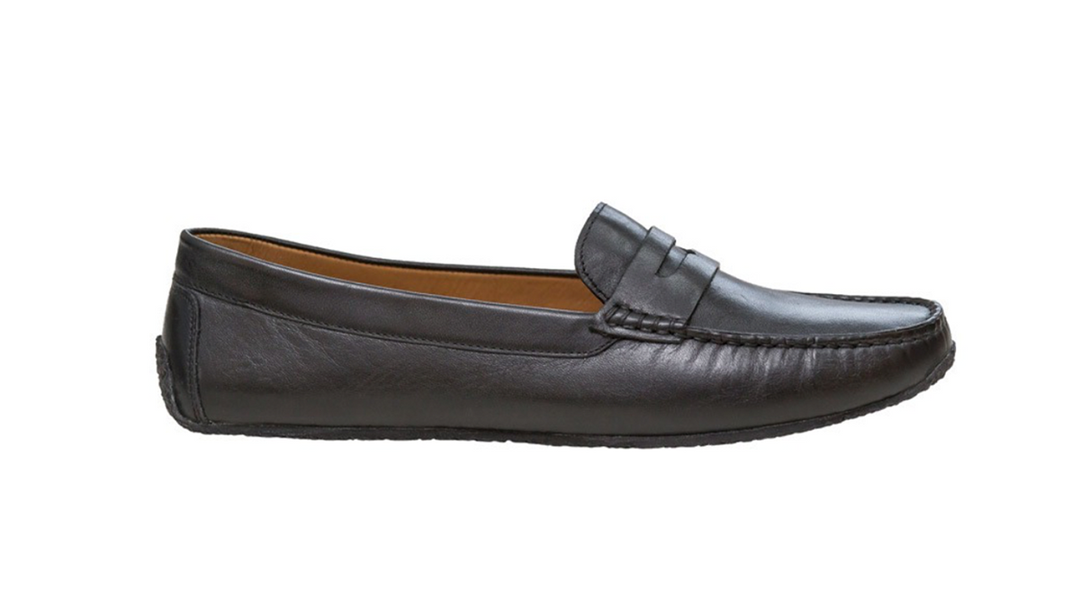 Barfußschuh Slipper, geschlossene Zehen und geschlossener Fersenbereich, ohne Verschluss, flexible Sohle, einzelner Schuh, Seitenansicht außen