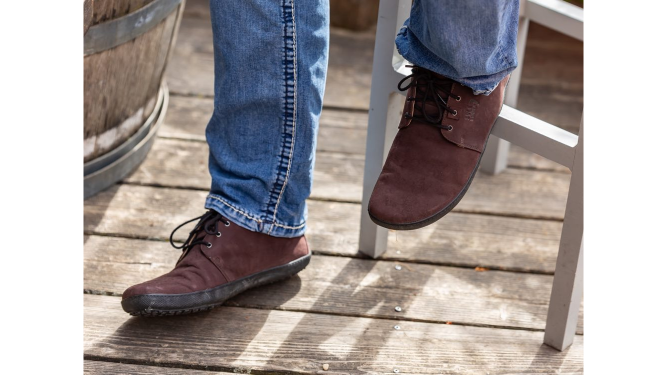 SoleRunner_KariNubuk_darkbrown_5