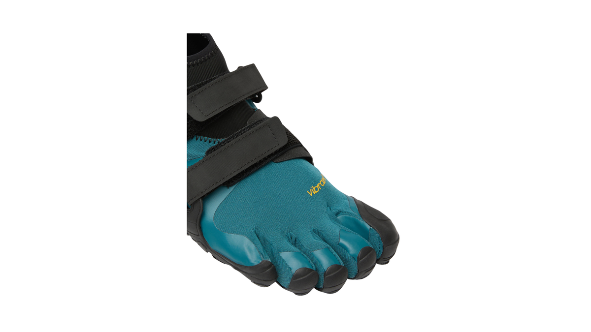 Zehenschuh mit separaten Zehenfächern, zwei Klettverschlüssen und hohem Schaft, Einzelschuh, Detailansicht Zehenfächer