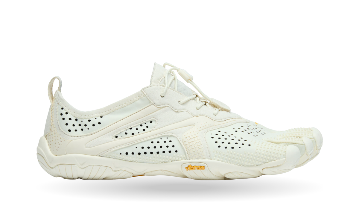 Zehenschuh mit separaten Zehenfächern, Schnellverschluss, Perforationen und geschlossener Ferse, Einzelschuh, Seitenansicht außen