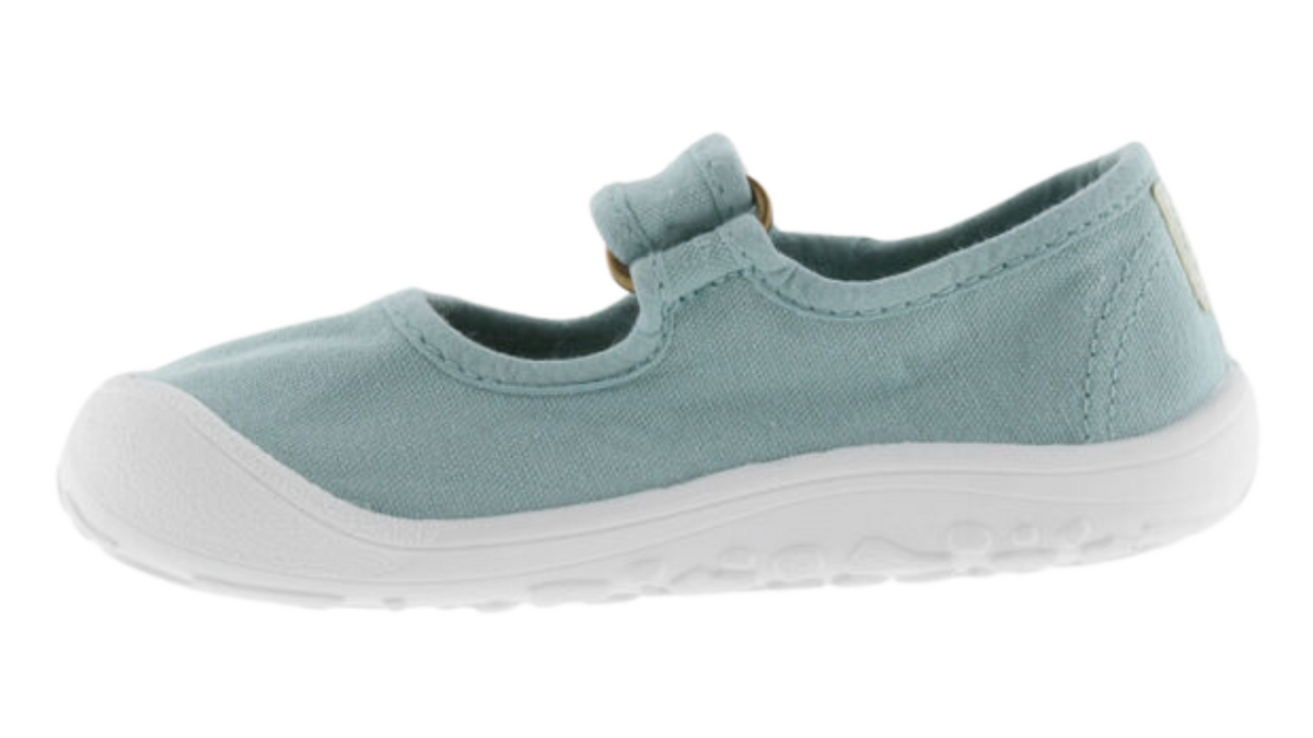Barfußschuh für Kinder mit breiter Zehenbox, flexibler Sohle und Riemenverschluss, geschlossener Zehenbereich, Seitenansicht innen