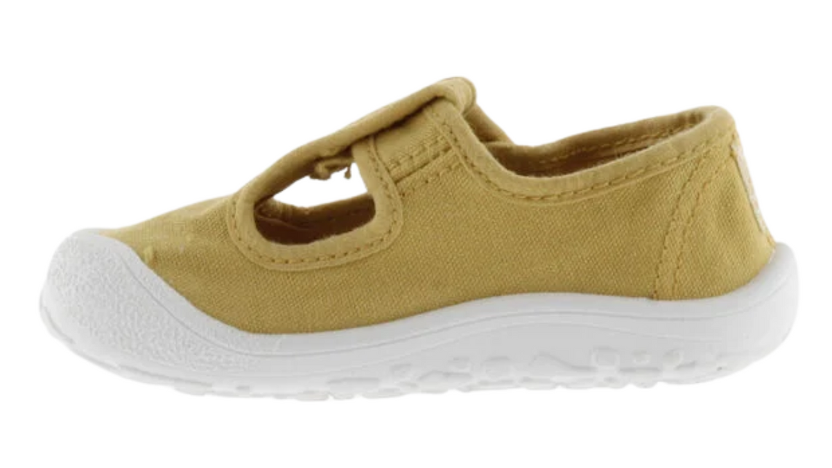 Barfußschuh für Kinder mit breiter Zehenbox, flexibler Sohle und Riemenverschluss, geschlossener Zehenbereich, Seitenansicht innen