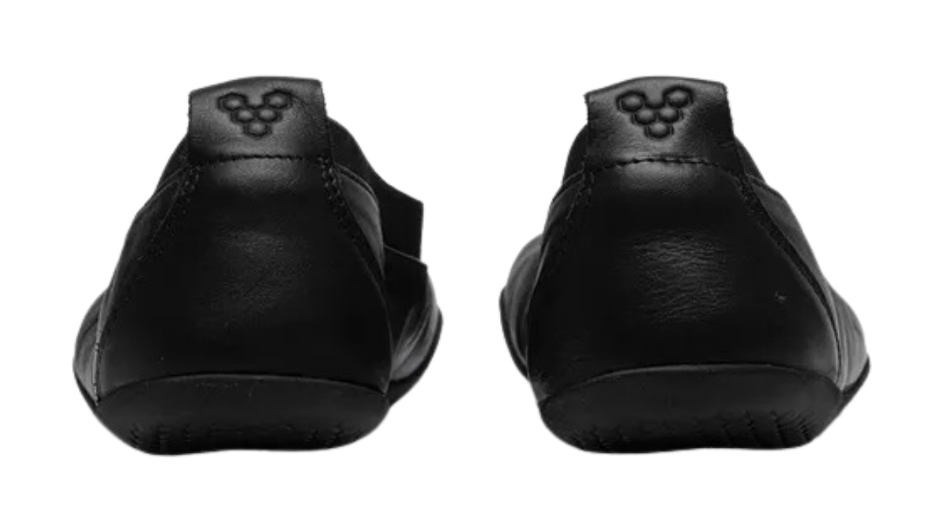 Barfußschuh für Erwachsene ohne Verschluss mit breiter Zehenbox und geschlossenem Fersenbereich, Rückansicht als Paar