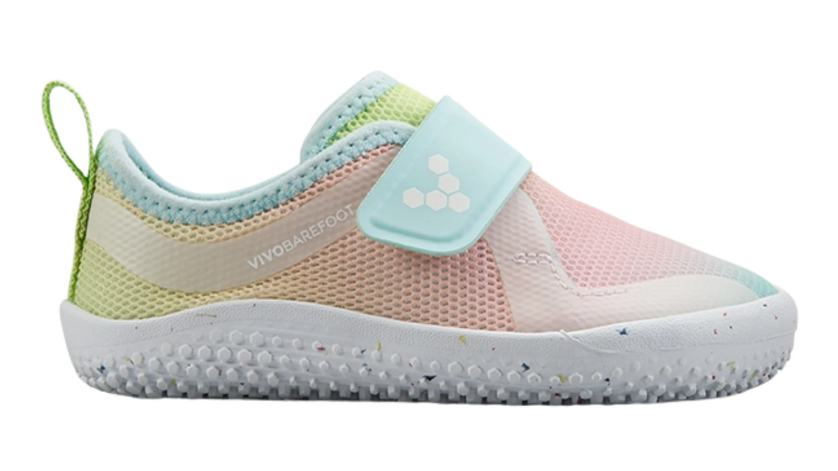 Barfußschuh für Kinder, geschlossene Zehen und geschlossener Fersenbereich, Klettverschluss, flexible Sohle, Einzelschuh, Seitenansicht außen