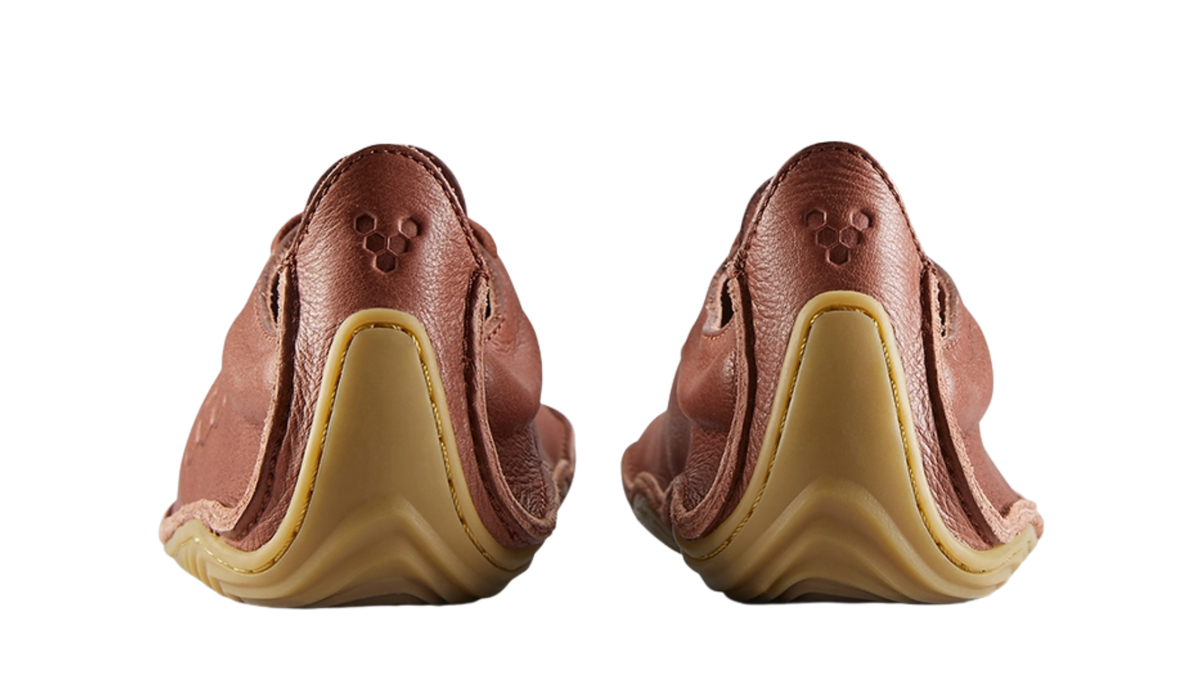 Barfußschuh mit Schnürung, breite Zehenbox, flexible Sohle, geschlossener Fersenbereich, Rückansicht als Paar