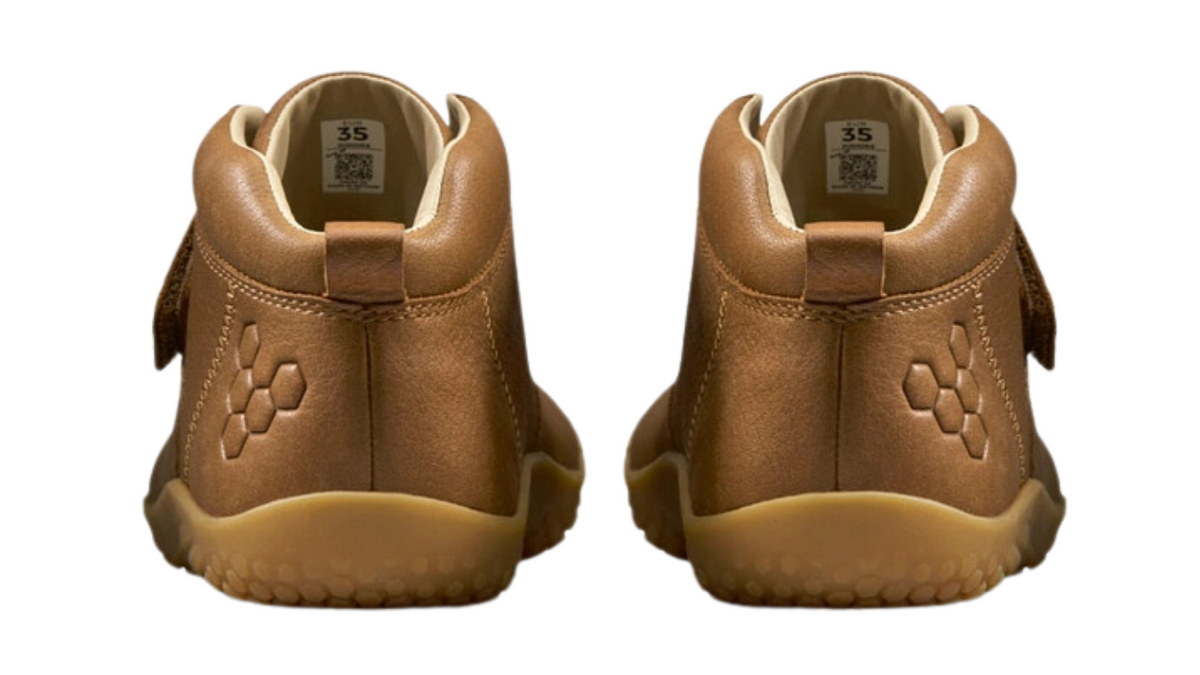 Barfußschuh für Kinder mit Klettverschluss und elastischem Schnellverschluss, breiter Zehenbox und geschlossenem Schaft, Rückansicht als Paar