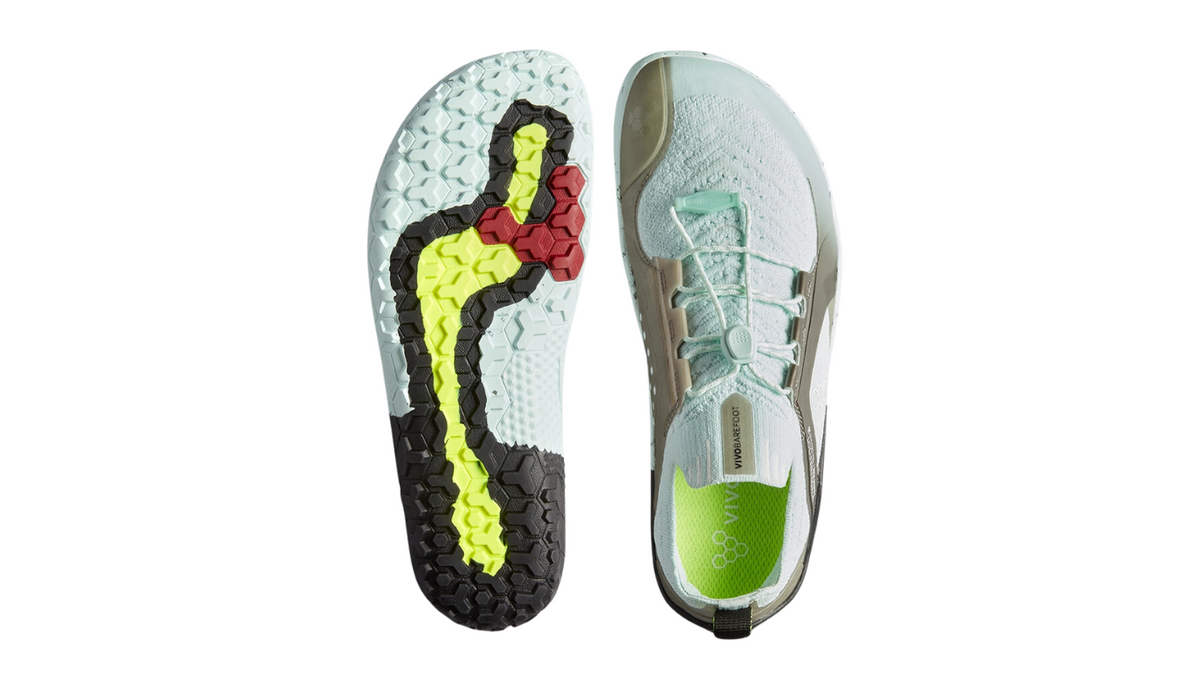 Barfußschuh mit Schnürung, breite Zehenbox, flexible Sohle, geschlossener Fersenbereich, Ansicht von unten und Draufsicht