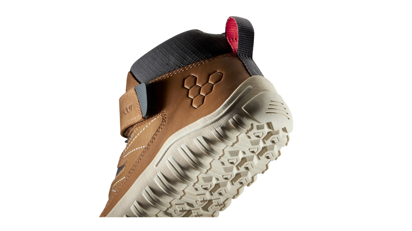 Barfußschuh mit Klettverschluss und Schnürung, breite Zehenbox, flexible Sohle, geschlossener Schaft, geschlossener Fersenbereich, Detailansicht Fersenbereich