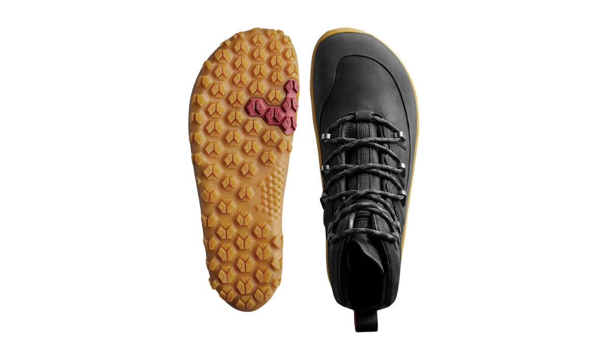 Barfußstiefel mit Schnürung, breite Zehenbox, flexible Sohle, hoher geschlossener Schaft, geschlossener Fersenbereich, Ansicht von unten und Draufsicht