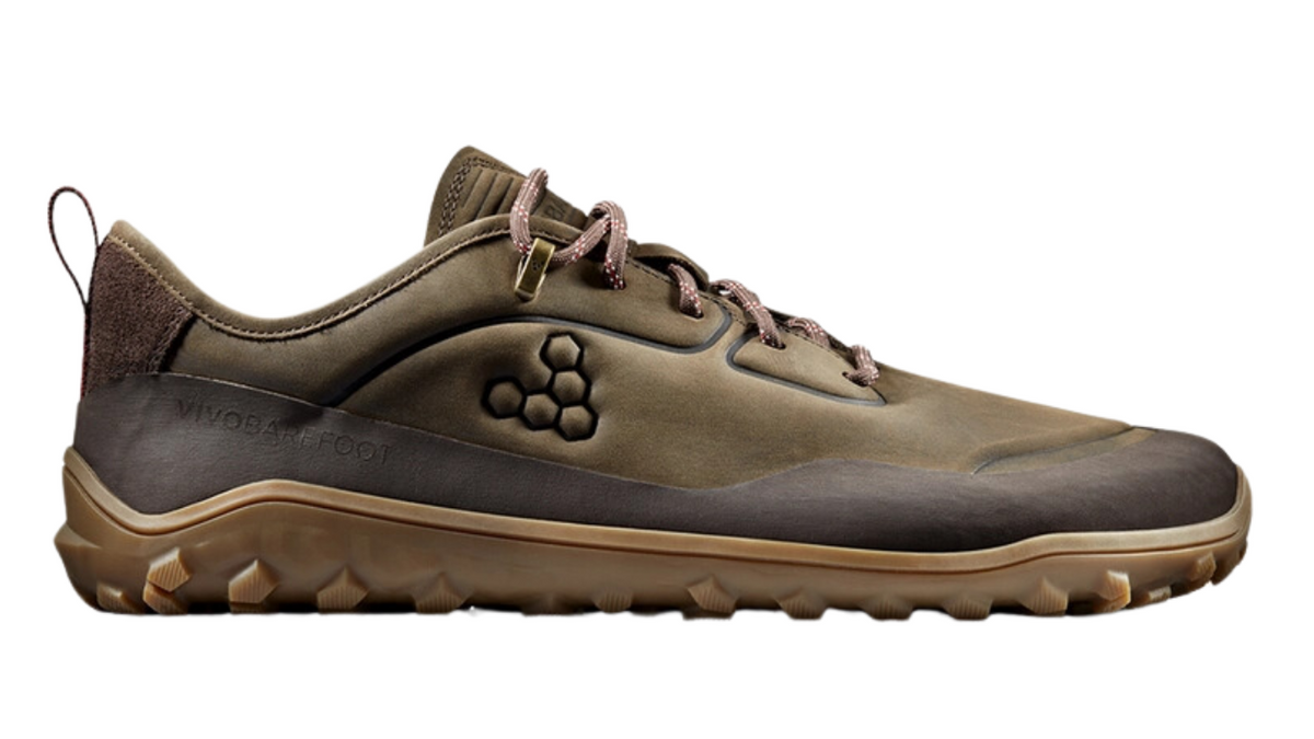 Barfußschuh, geschlossene Zehen und geschlossener Fersenbereich, Schnürung mit Ösen, profilierte Sohle, Einzelschuh, Seitenansicht außen