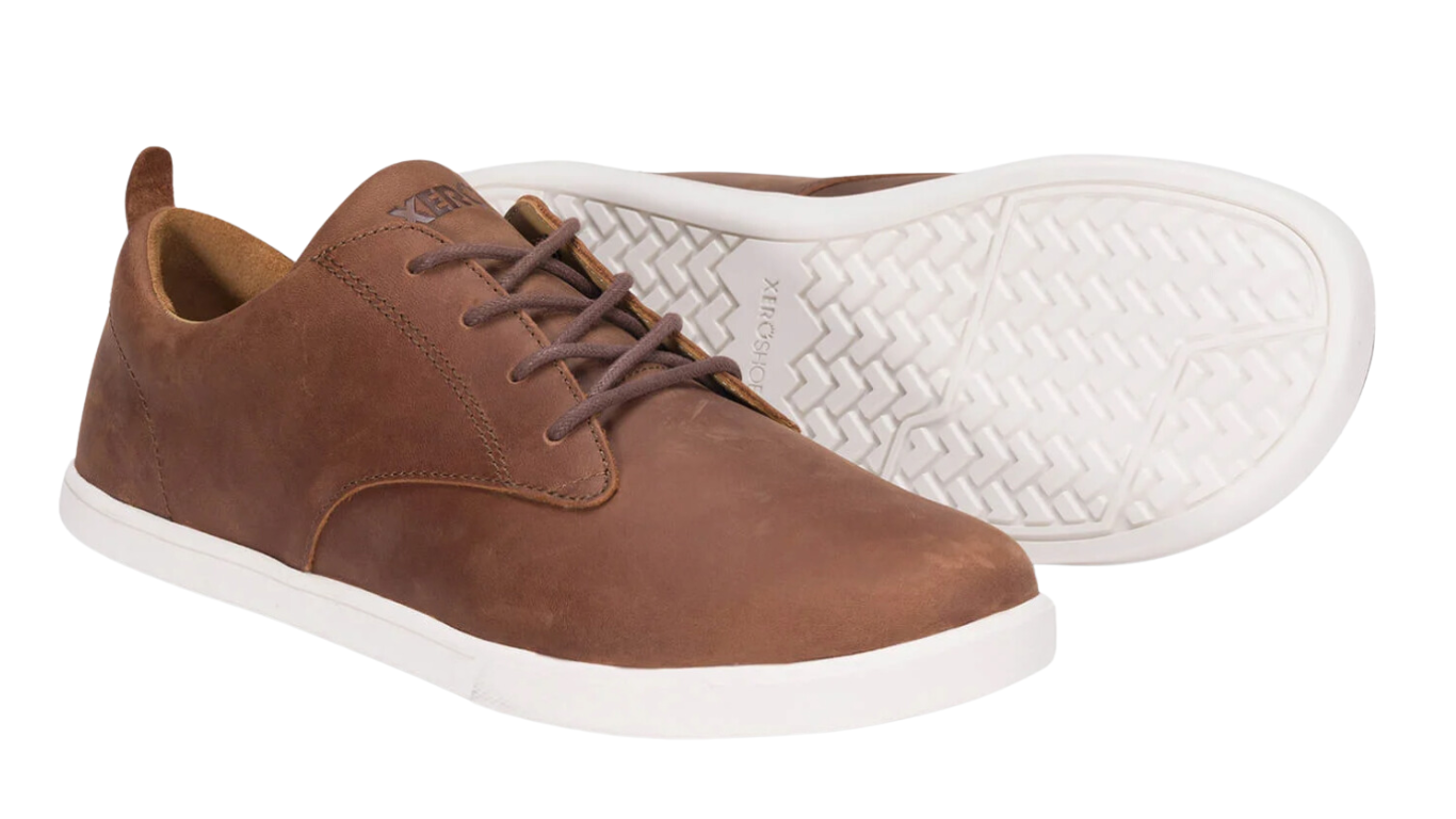 Barfußschuh, geschlossene Zehen und geschlossener Fersenbereich, Schnürung, flexible Sohle, schräge Vorderansicht und Ansicht von unten, Paar