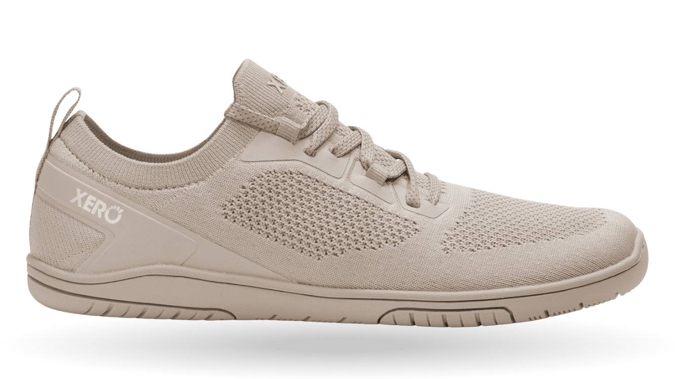 Barfußschuh, geschlossene Zehen und geschlossener Fersenbereich, Schnürung, flexible Sohle, Einzelschuh, Seitenansicht außen