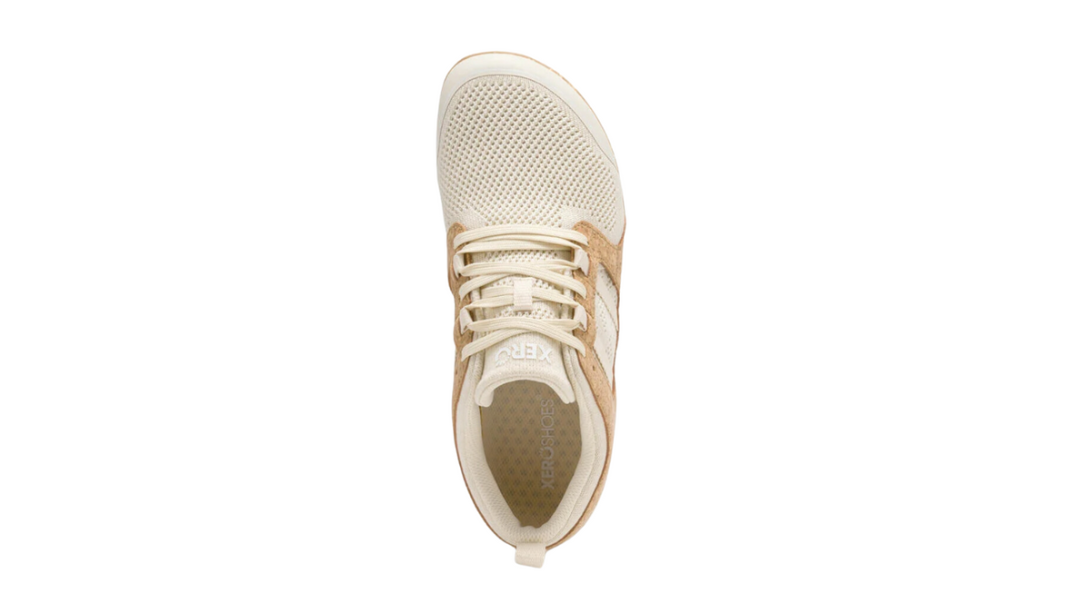 Barfußlaufschuh für Erwachsene als einzelner Schuh, geschlossene Zehen, geschlossener Fersenbereich, Schnürung, Draufsicht.