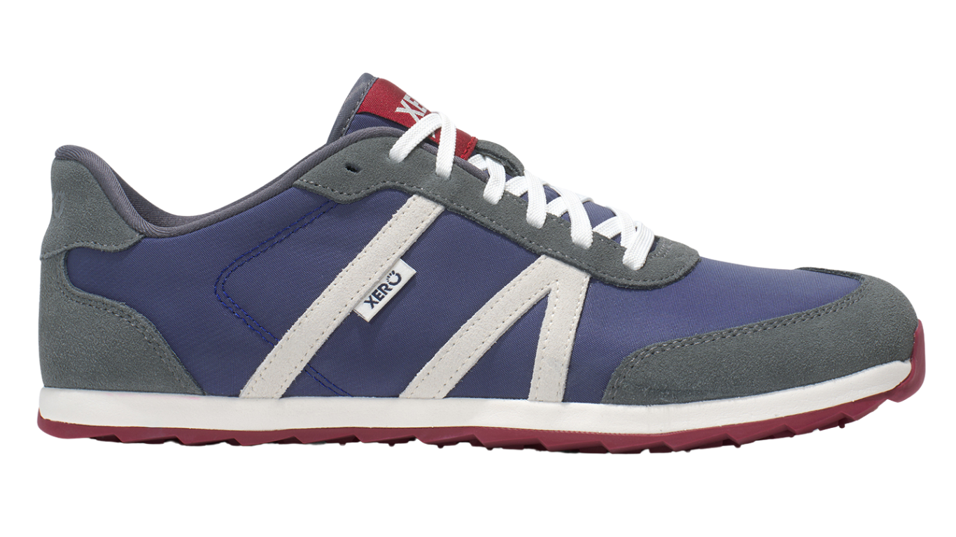 Barfußschuh, geschlossene Zehen und geschlossener Fersenbereich, Schnürung, profilierte Sohle, Einzelschuh, Seitenansicht außen