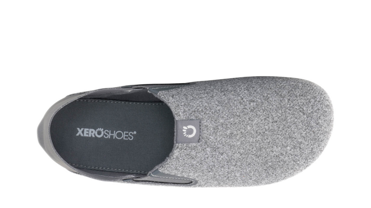Barfußhausschuh, geschlossene Zehen und geschlossener Fersenbereich, elastischer Einstieg ohne Verschluss, flexible Sohle, einzelner Schuh, Draufsicht