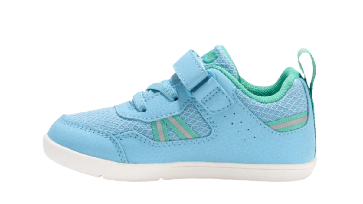 Barfußschuh für Kinder als Einzelschuh, geschlossene Zehen und geschlossener Fersenbereich, Klettverschluss und Schnürung, flexible Sohle, Seitenansicht innen