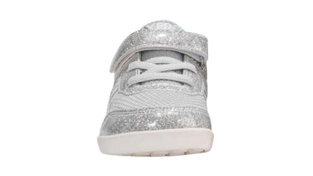 Barfußschuh für Kinder als Einzelschuh, geschlossene Zehen und geschlossener Fersenbereich, Klettverschluss und Schnürung, flexible Sohle, Vorderansicht