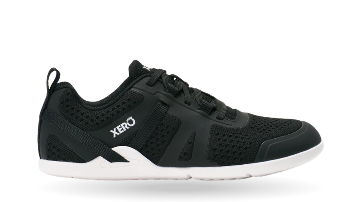 Barfußschuh mit Schnürung, breite Zehenbox, flexible Sohle, geschlossener Fersenbereich, Seitenansicht außen, einzelner Schuh