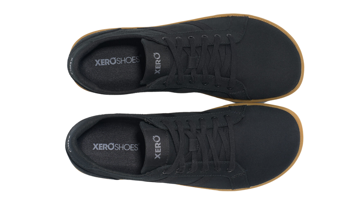 Barfußschuh mit Schnürung, breite Zehenbox, flexible Sohle, geschlossener Fersenbereich, Draufsicht als Paar