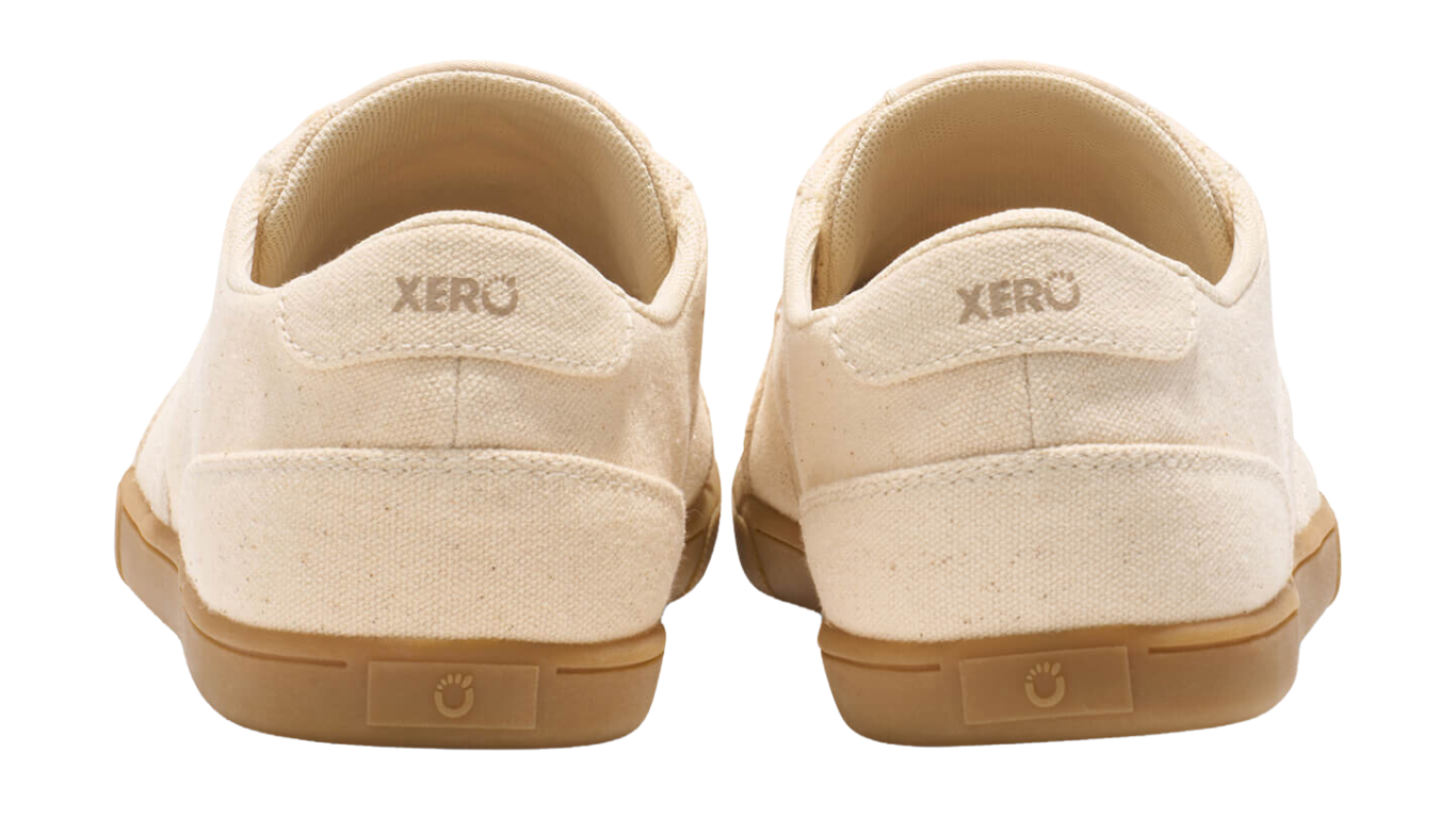 Barfußschuh mit Schnürung, breite Zehenbox, flexible Sohle, geschlossener Fersenbereich, Rückansicht als Paar