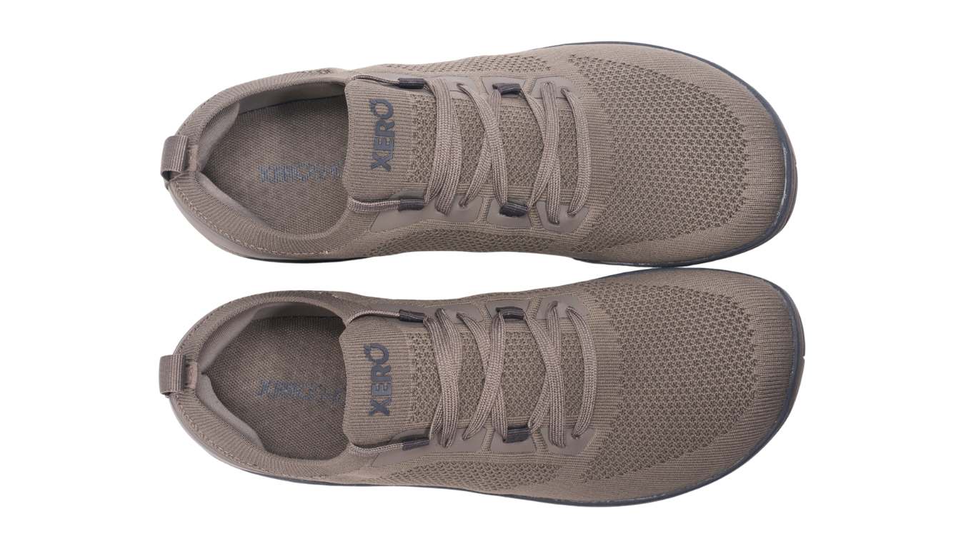 Barfußschuh, geschlossene Zehen und geschlossener Fersenbereich, Schnürung, flexible Sohle, Draufsicht als Paar