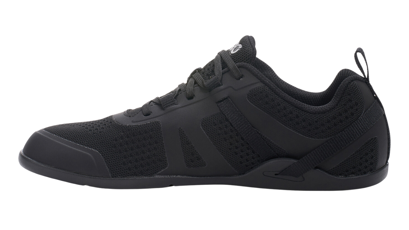 Barfußschuh mit Schnürung, breite Zehenbox, flexible Sohle, geschlossener Fersenbereich, Seitenansicht innen, einzelner Schuh