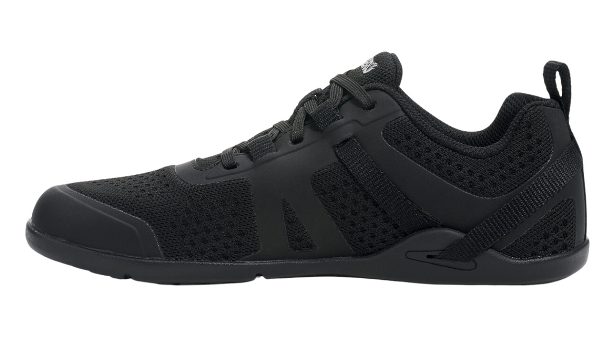 Barfußschuh mit Schnürung, breite Zehenbox, flexible Sohle, geschlossener Fersenbereich, Seitenansicht innen, einzelner Schuh