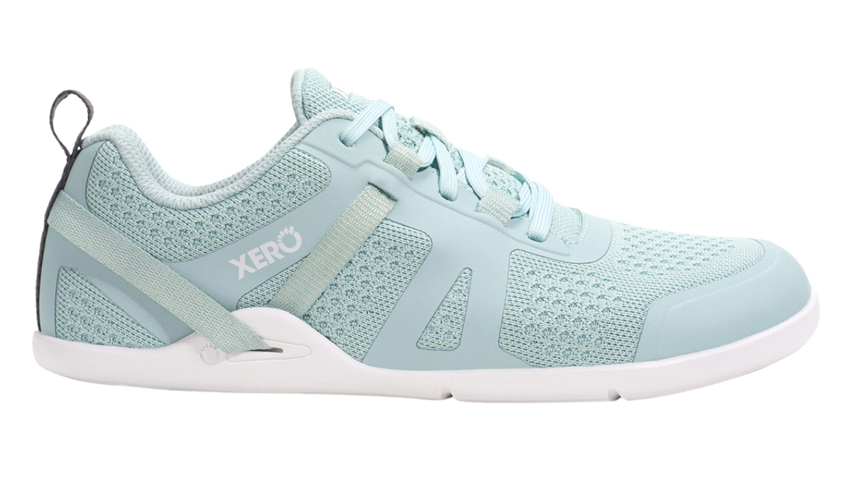 Barfußschuh mit Schnürung, breite Zehenbox, flexible Sohle, geschlossener Fersenbereich, Seitenansicht außen, einzelner Schuh