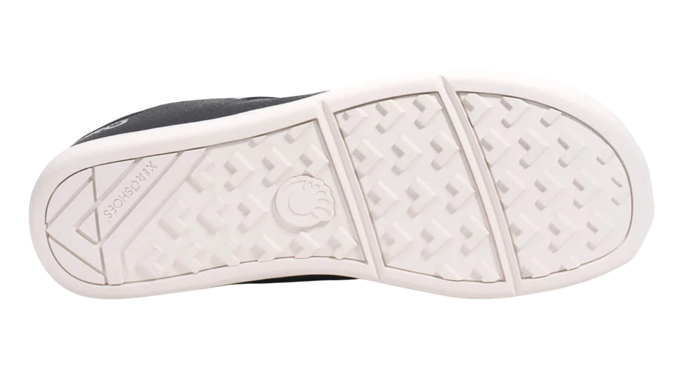 Barfußturnschuh für Kinder als einzelner Schuh, profilierte flexible Sohle, Ansicht von unten.