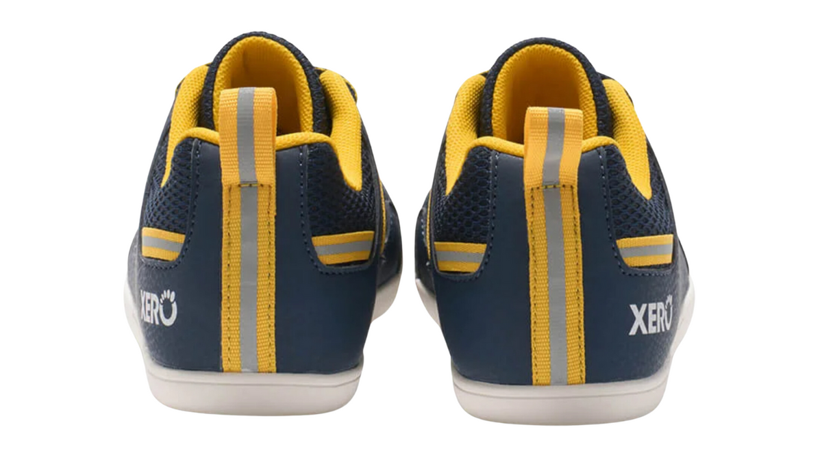 Barfußturnschuh für Kinder als Paar, geschlossener Fersenbereich, Rückansicht.