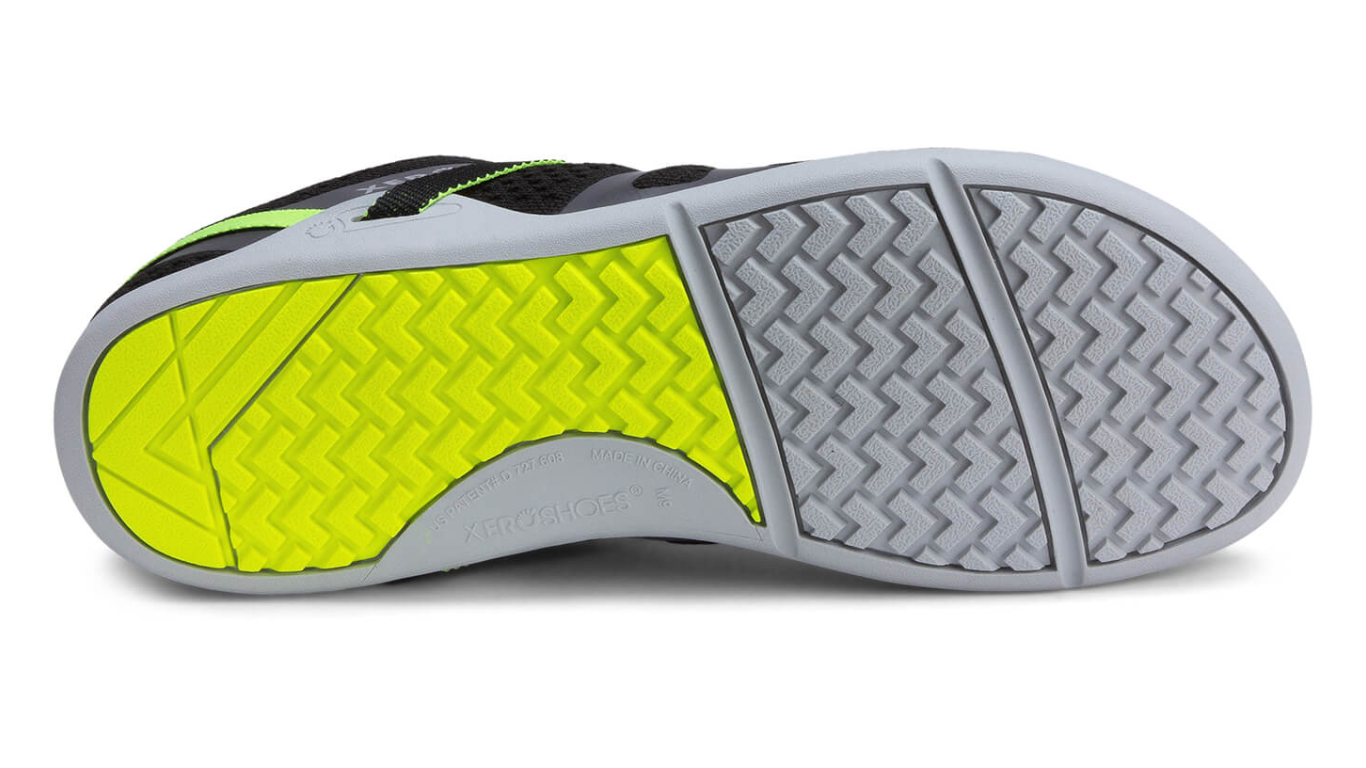 Barfußschuh mit Schnürung, breite Zehenbox, flexible Sohle, geschlossener Fersenbereich, Ansicht von unten