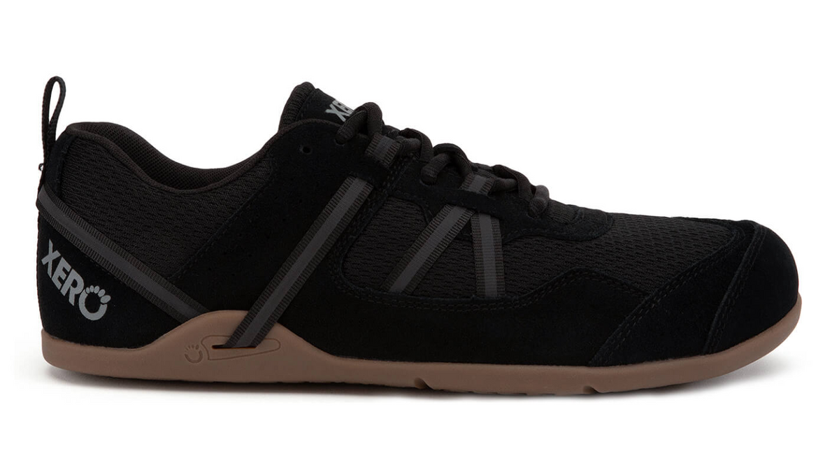 Barfußschuh mit Schnürung, breite Zehenbox, flexible Sohle, geschlossener Fersenbereich, Seitenansicht außen, einzelner Schuh