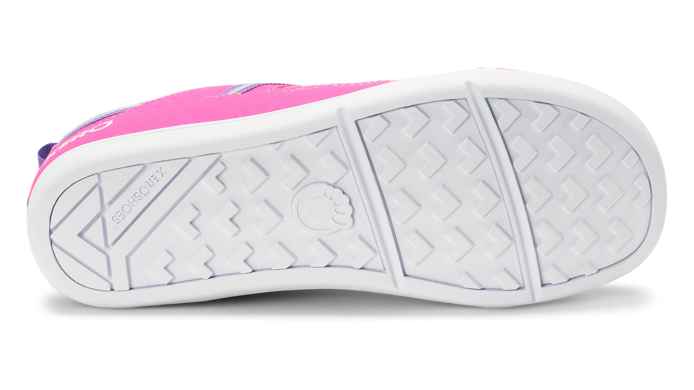 Barfußturnschuh für Kinder als einzelner Schuh, profilierte flexible Sohle, Ansicht von unten.