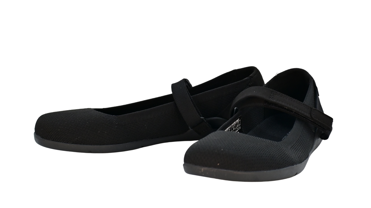 Barfußschuh, geschlossene Zehen und geschlossener Fersenbereich, Spannriemen mit Klettverschluss, flexible Sohle, Seiten- und Vorderansicht, Paar