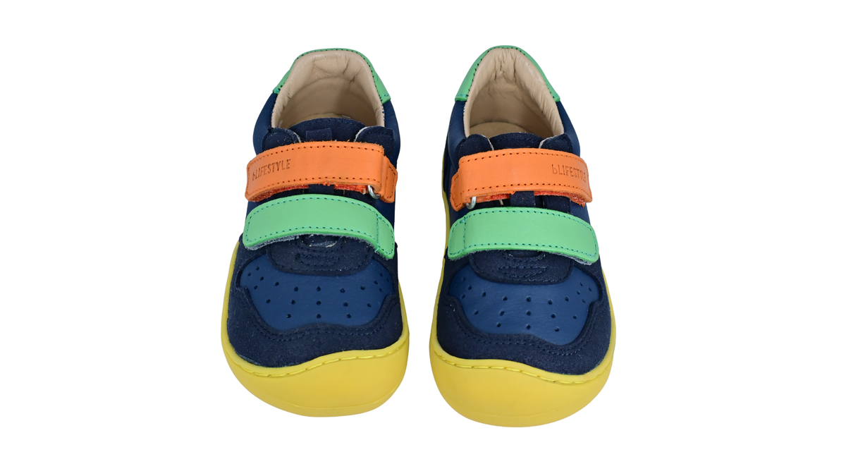 Barfußschuhe als Paar mit zwei Klettverschlüssen, breite Zehenbox, Draufsicht