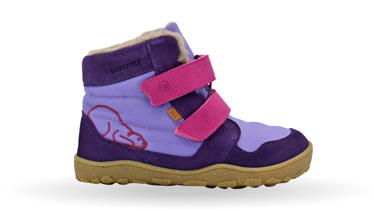 Gefütterter Kinder-Barfußstiefel mit breiter Zehenbox, zwei Klettverschlüssen und geschlossenen Zehen, Seitenansicht außen