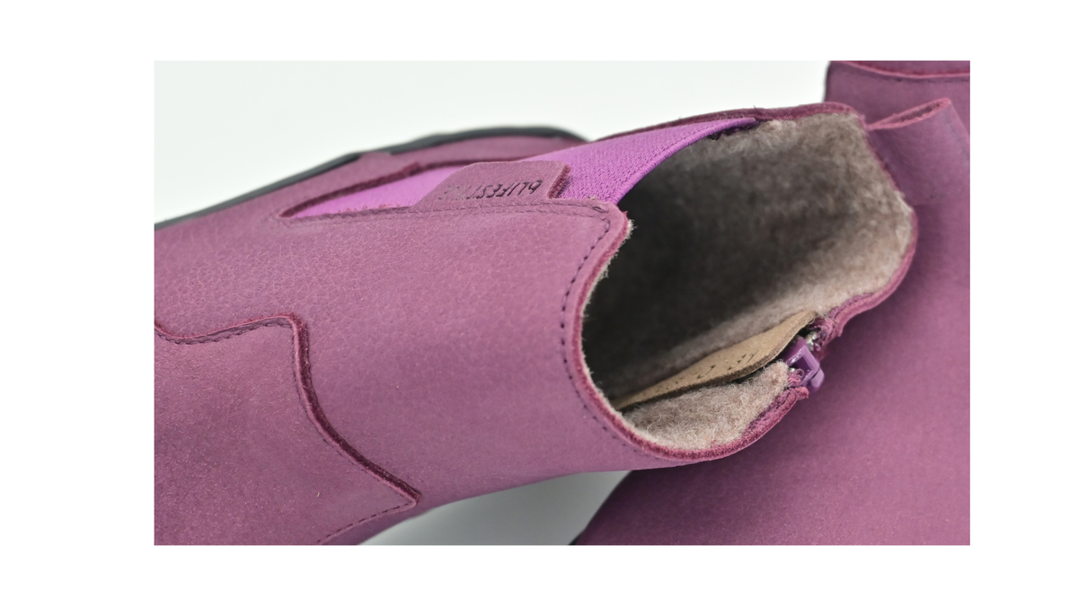 Barfußstiefel für größere Kinder mit sichtbarem Innenfutter und Elastikeinsatz, Detailansicht der Schaftöffnung