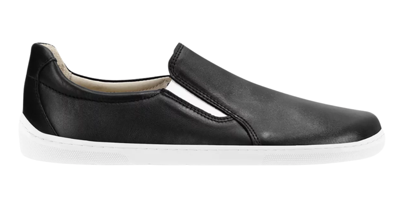 Barfußslipper für Erwachsene, Seitenansicht mit flacher Sohle und geschlossenem Spann.