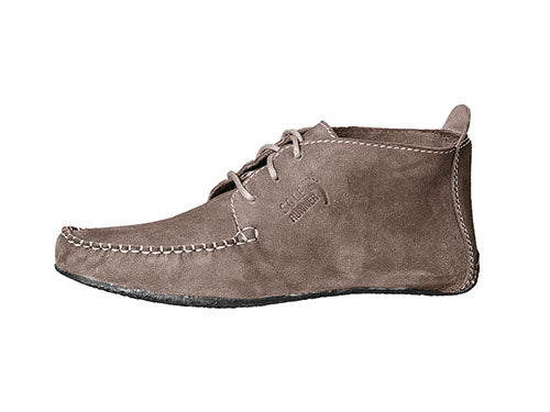 Barfußschuh, geschlossene Zehen und geschlossener Fersenbereich, Schnürsenkel, flexible Sohle, einzelner Schuh, Seitenansicht außen