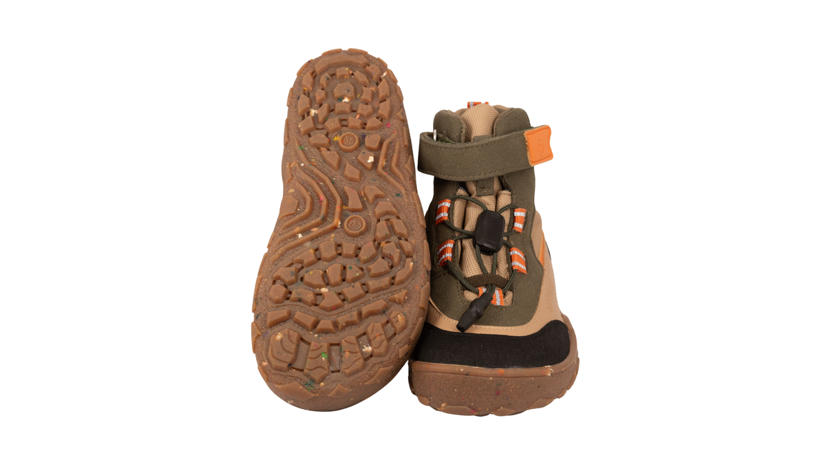 Barfußstiefel mit profilierter, flexibler Sohle, Ansicht von unten